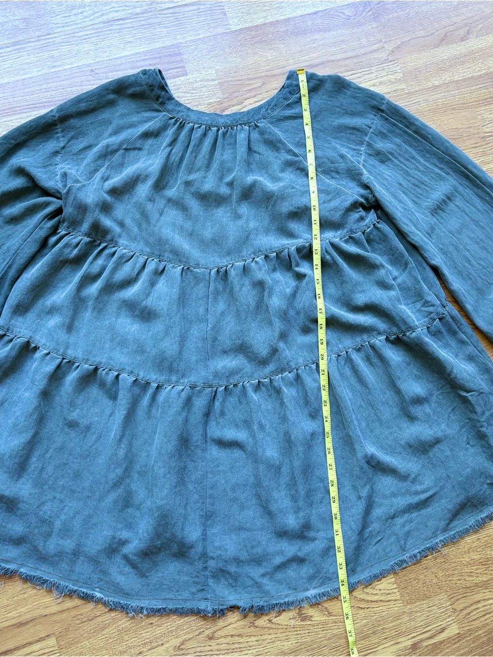 Umgee Sage Green Tiered Boho Long-Sleeve Babydoll Tunic Dress Raw Hem Sz L - Picture 12 of 12